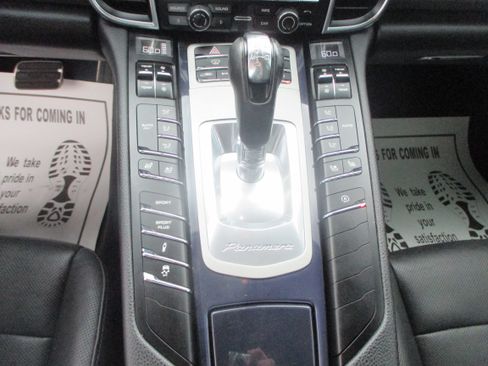 Used 2014 Porsche Panamera S image 14