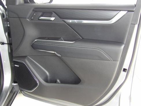 Used 2026 GMC Acadia FWD Elevation image 24