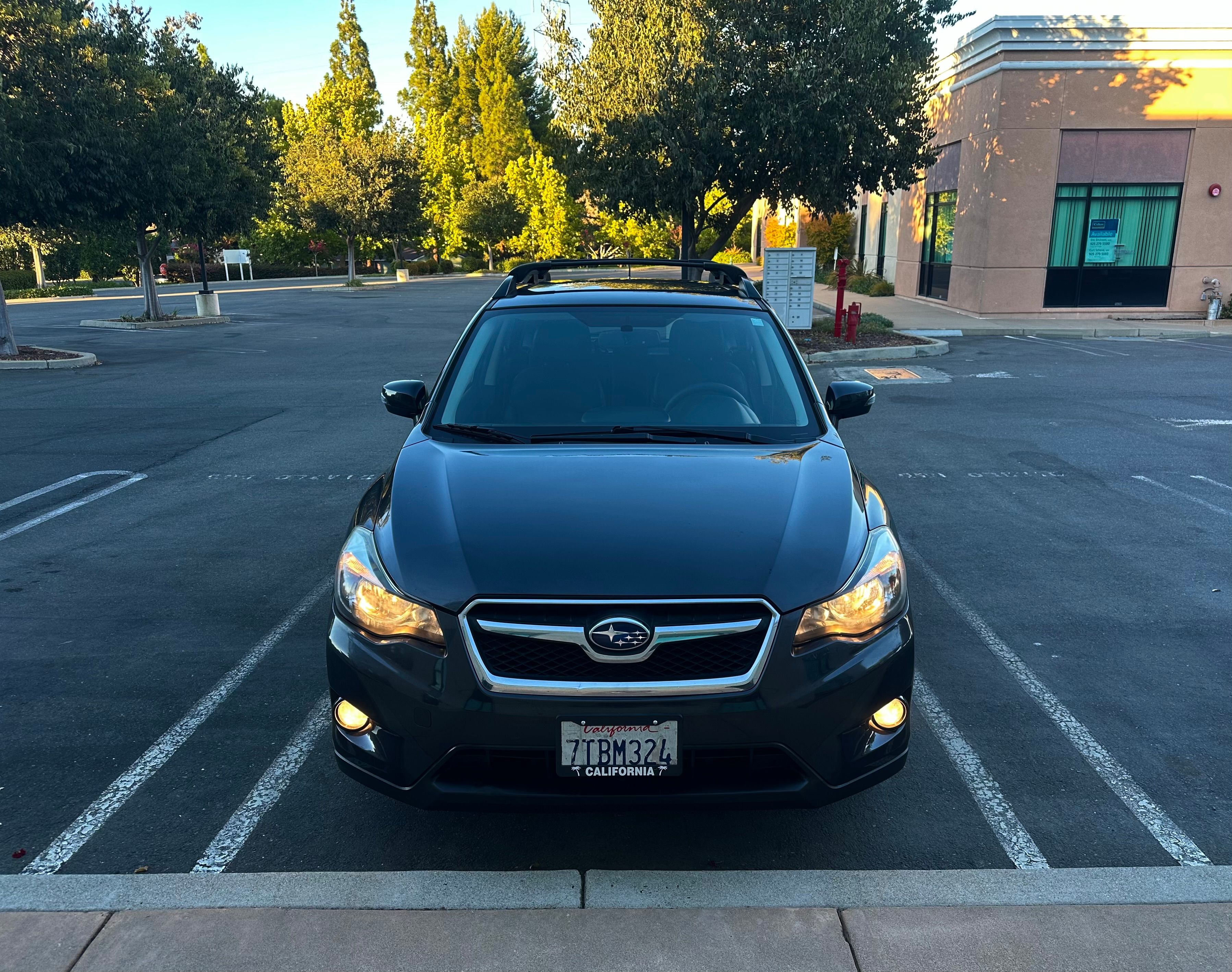 Used 2015 Subaru XV Crosstrek 2.0i Limited AWD/4WD image 3