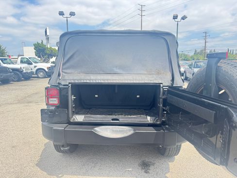Used 2012 Jeep Wrangler 4WD Sport image 21