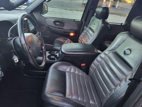 Used 2002 Ford F150 Harley-Davidson image 15