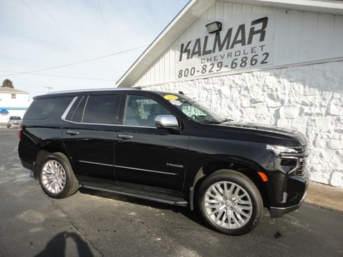 Used 2024 Chevrolet Tahoe LT w/ Signature Plus Package image 7