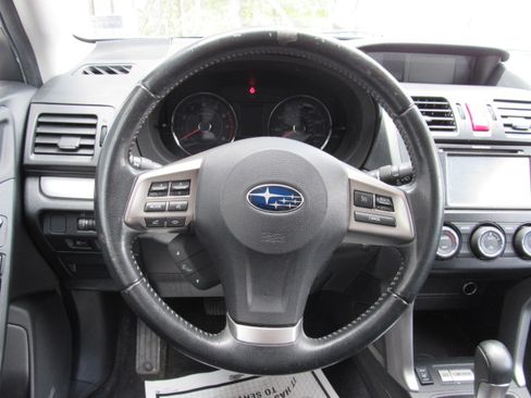 Used 2014 Subaru Forester 2.5i Touring AWD/4WD image 17