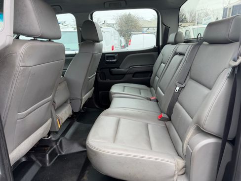 Used 2018 Chevrolet Silverado 2500 image 17