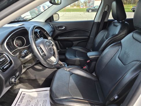 Used 2019 Jeep Compass Limited image 7
