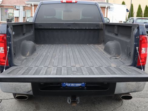 Used 2011 Chevrolet Silverado 1500 Classic W/T image 12