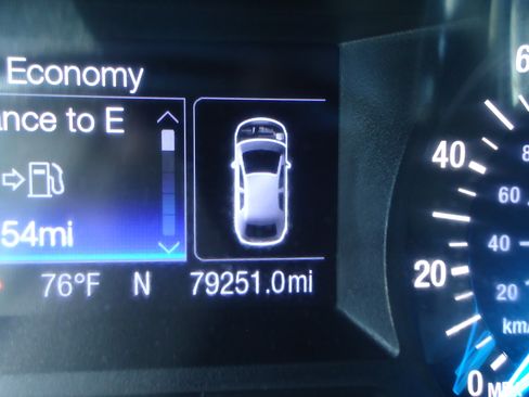 Used 2013 Ford Fusion SE image 12