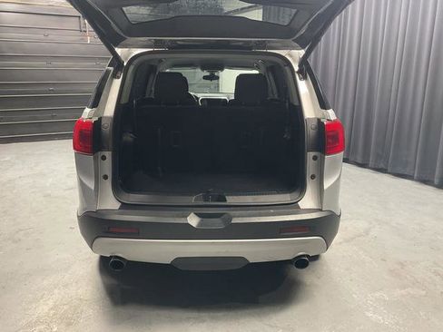 Used 2018 GMC Acadia SLE image 6