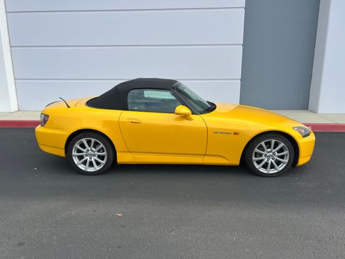 Used 2006 Honda S2000 image 6