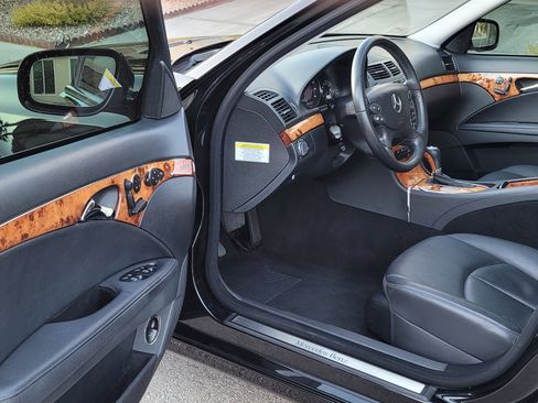 Used 2008 Mercedes-Benz E 350 Luxury image 11