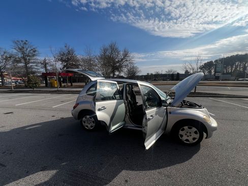Used 2005 Chrysler PT Cruiser Touring Edition image 12