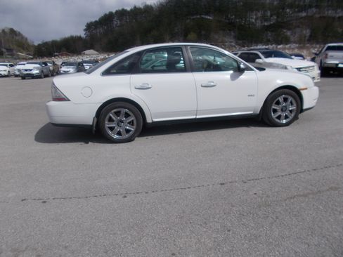 Used 2008 Mercury Sable Premier image 4