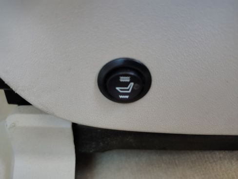 Used 2010 Ford Edge 2WD SE image 10