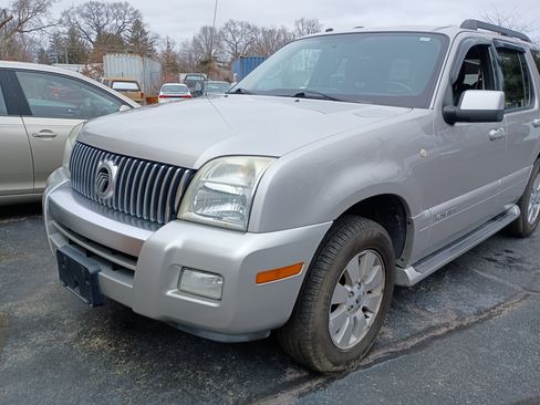Used 2008 Mercury Mountaineer image 3