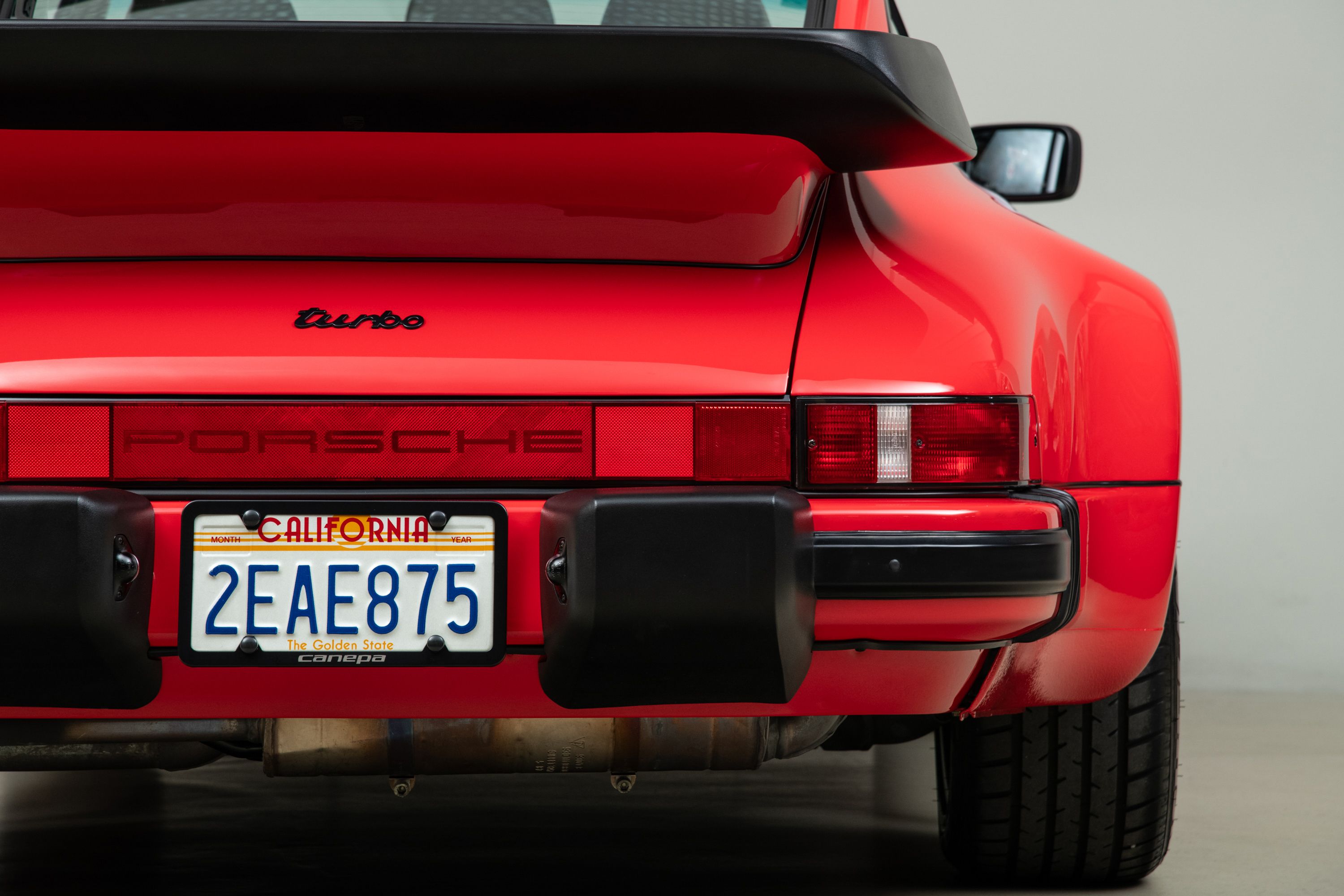 Used 1988 Porsche 911 Turbo Coupe RWD image 79