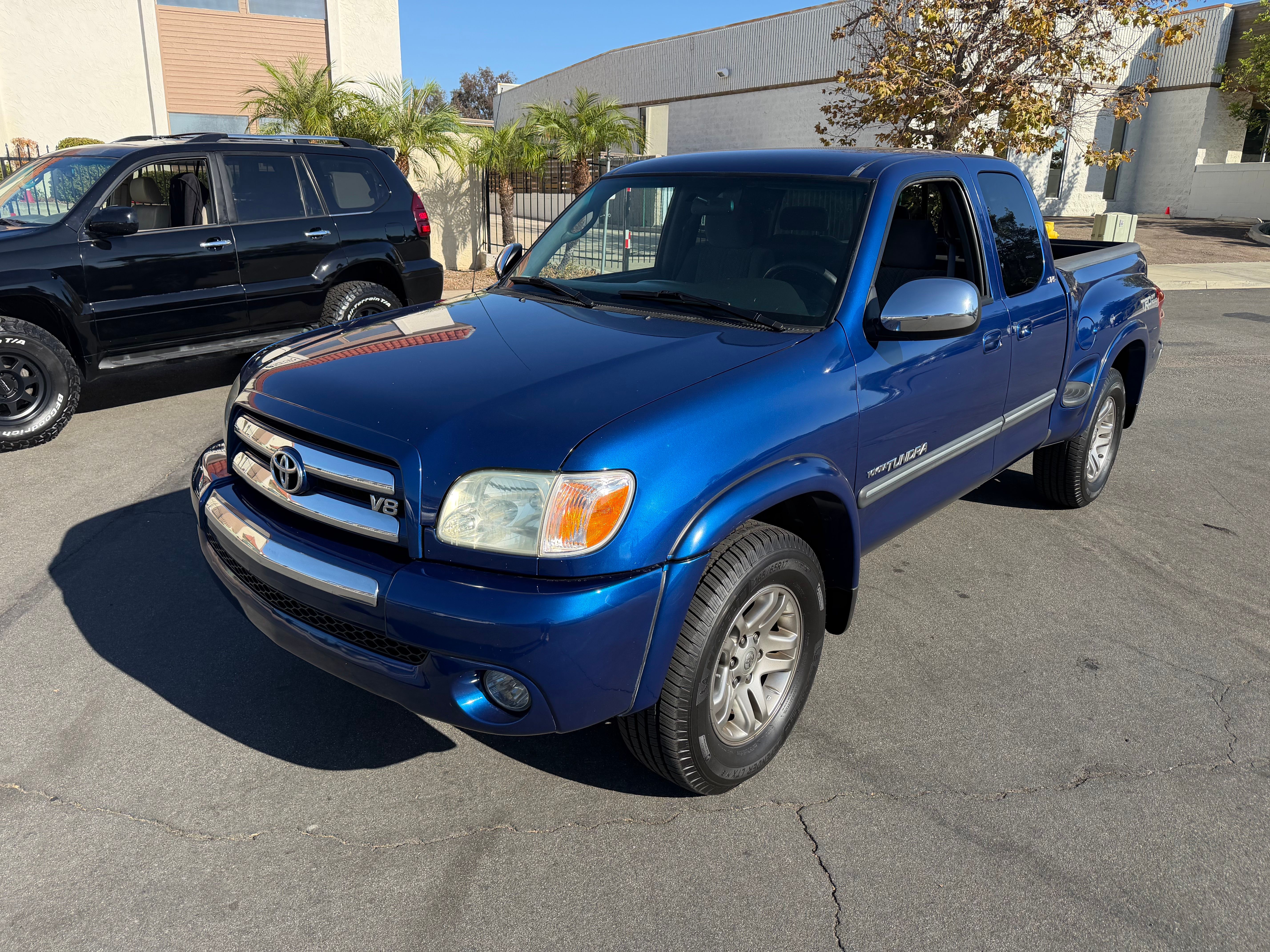 Used 2005 Toyota Tundra w/ TRD Off-Road Package AWD/4WD image 4
