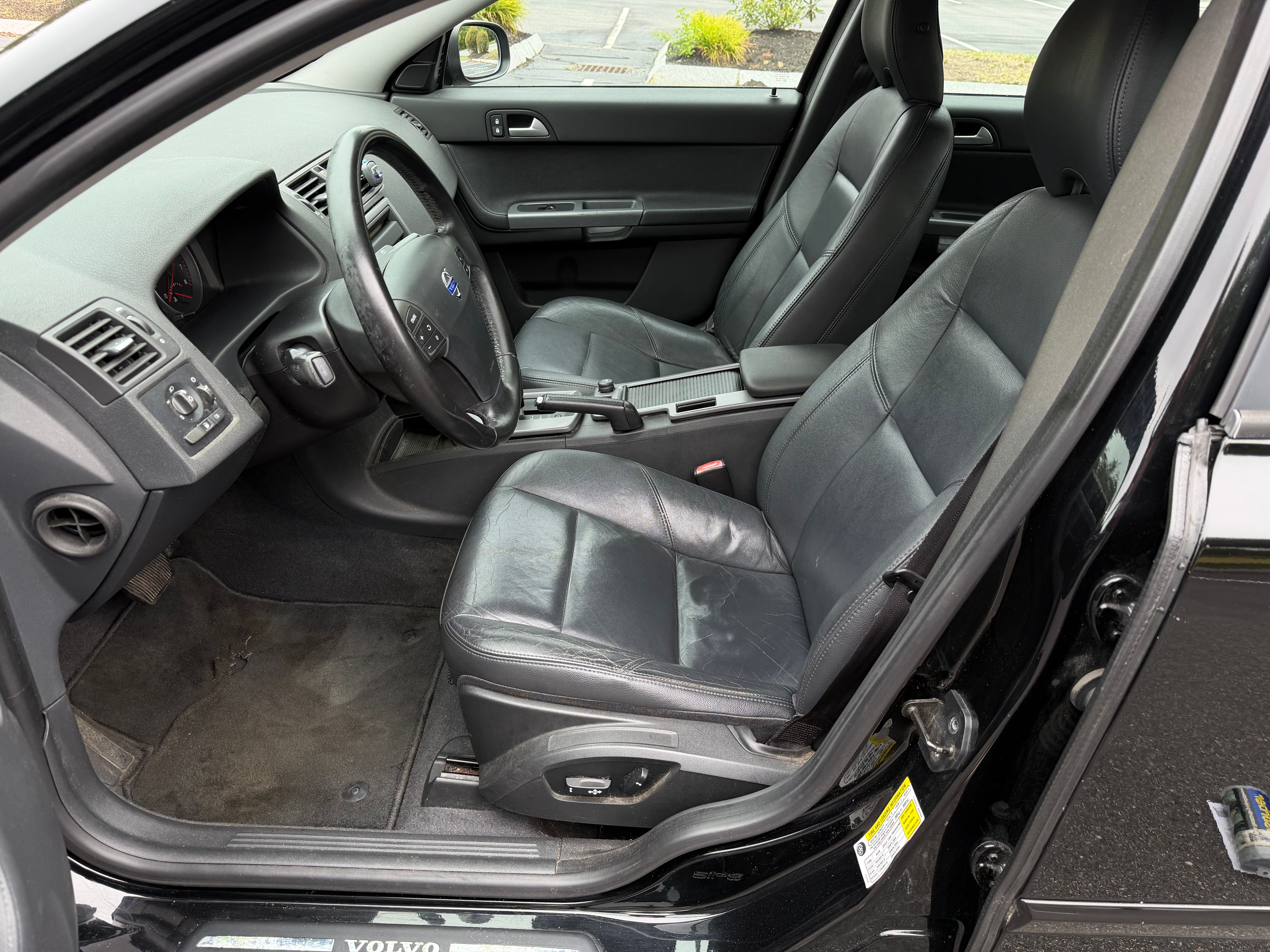 Used 2009 Volvo S40 2.4i FWD image 38