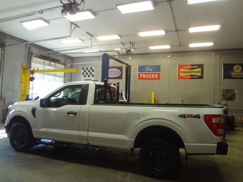 Used 2021 Ford F150 XL image 4