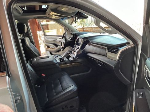 Used 2016 GMC Yukon XL Denali image 11