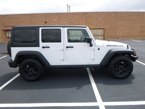 Used 2016 Jeep Wrangler Black Bear image 5
