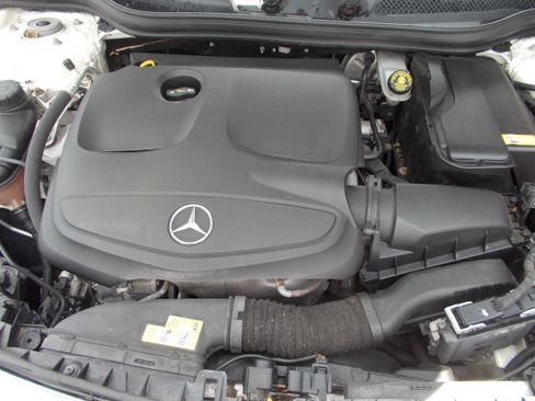 Used 2016 Mercedes-Benz CLA 250 4MATIC image 12