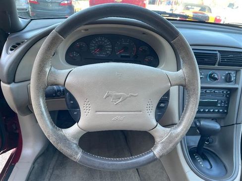 Used 2004 Ford Mustang image 13