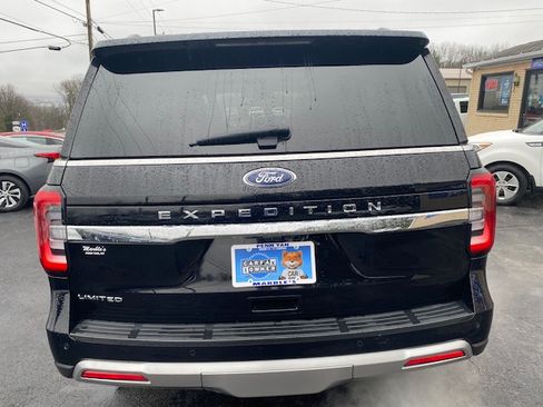 Used 2022 Ford Expedition Limited image 6