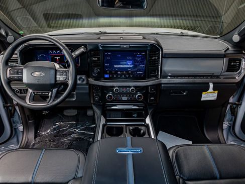 Used 2025 Ford F350 Platinum image 18