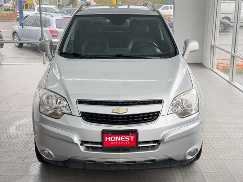 Used 2012 Chevrolet Captiva Sport LTZ image 2