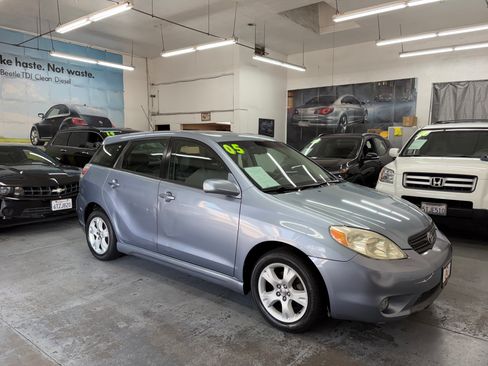 Used 2005 Toyota Matrix XR FWD image 7