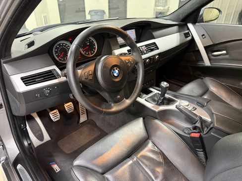 Used 2007 BMW M5 RWD image 19