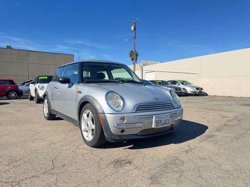 Used 2004 MINI Cooper image 11