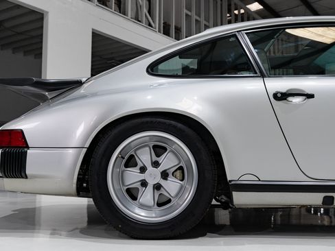 Used 1989 Porsche 911 Carrera image 15