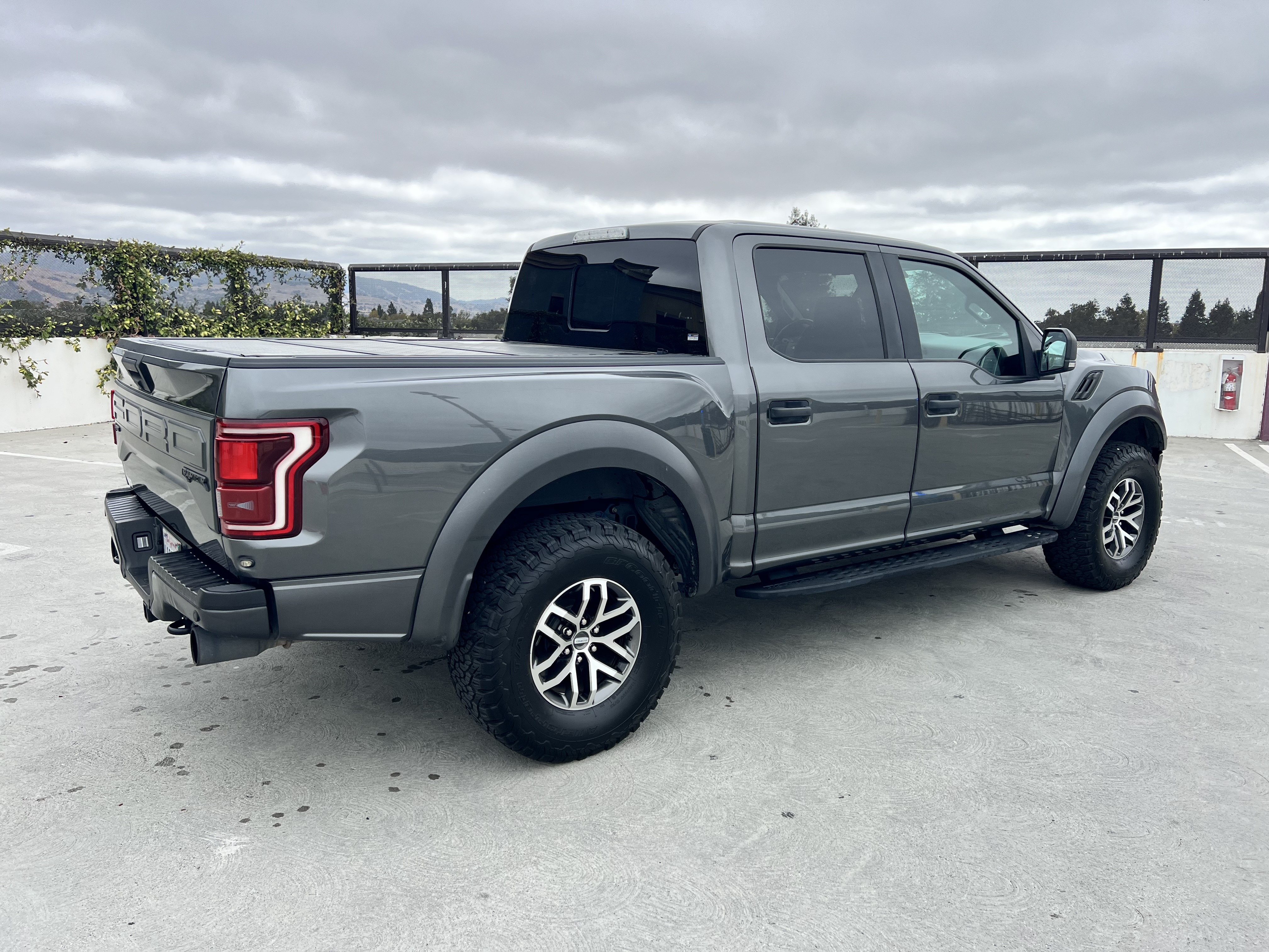 Used 2018 Ford F150 4x4 Crew Cab Raptor image 6