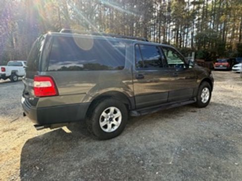 Used 2017 Ford Expedition EL XL image 9