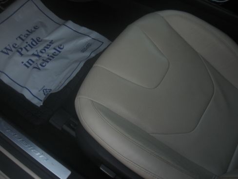 Used 2015 Ford Fusion Titanium AWD image 9
