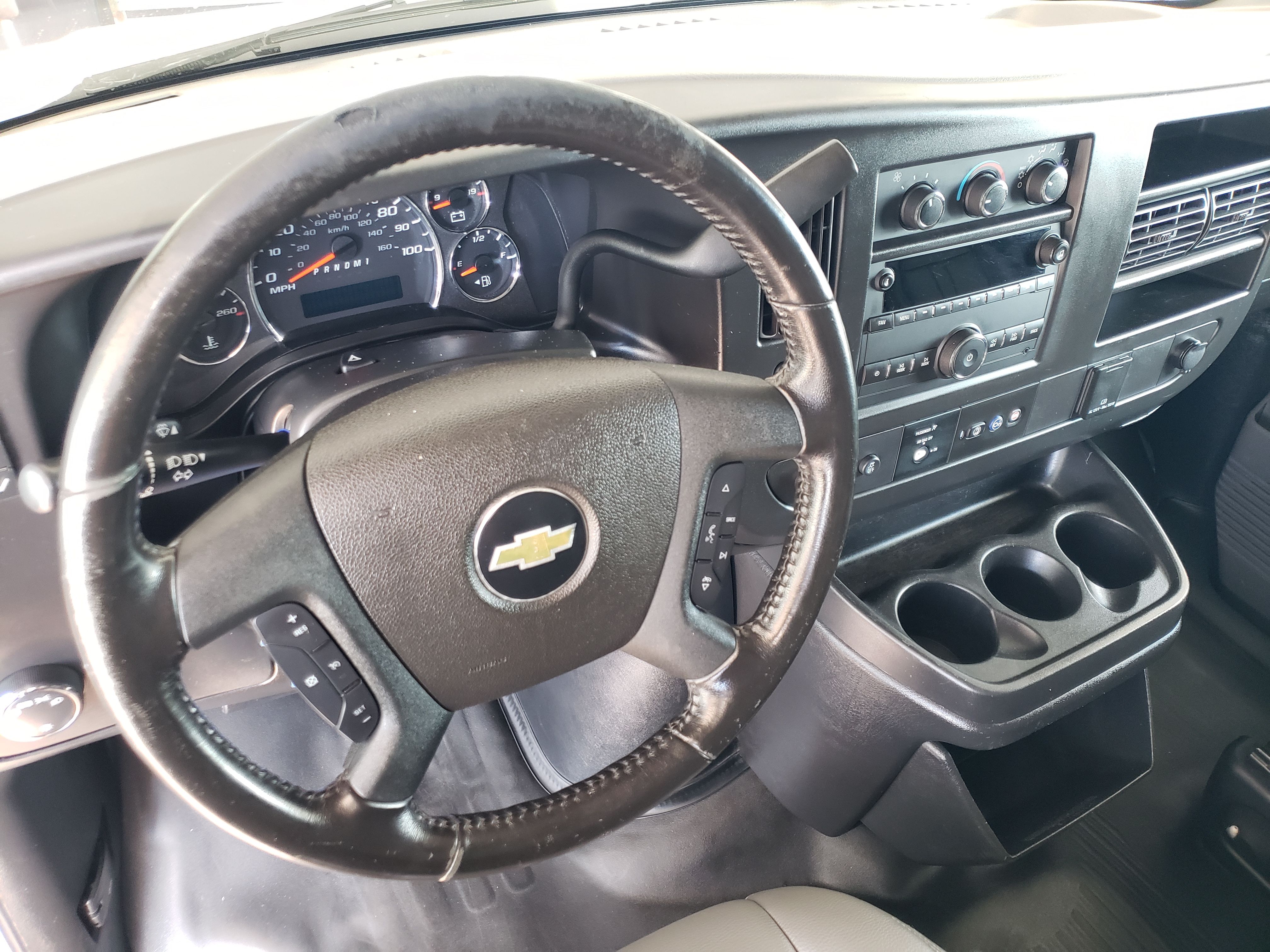 Used 2021 Chevrolet Express 2500 UNAVAIL RWD image 14