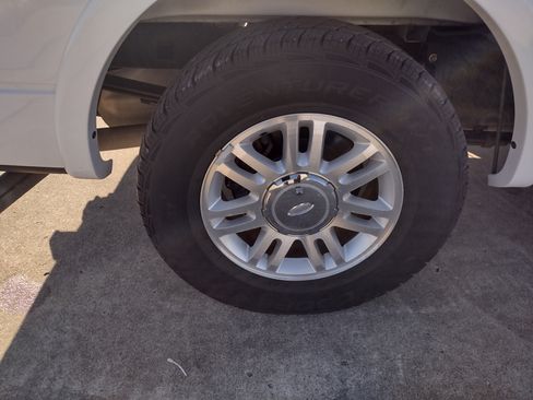 Used 2012 Ford F150 Lariat image 37