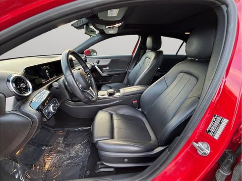 Used 2019 Mercedes-Benz A 220 image 2