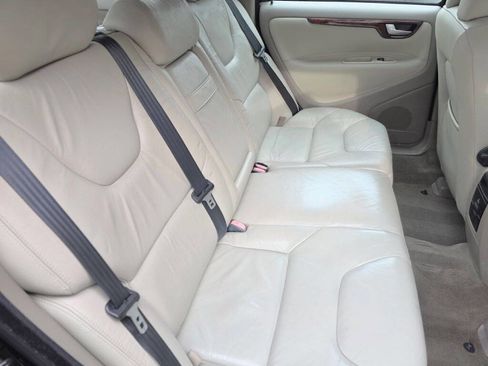 Used 2007 Volvo V70 2.5T image 16