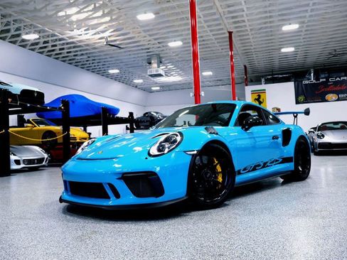 Used 2019 Porsche 911 GT3 RS RWD image 3