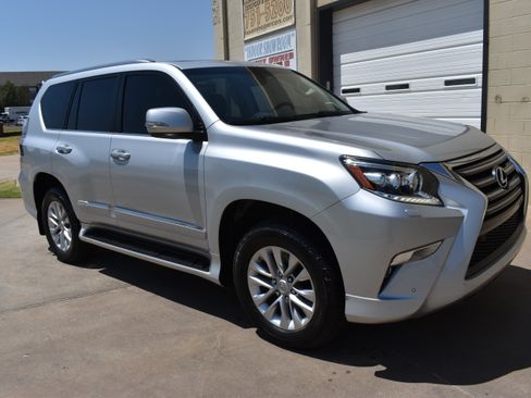 Used 2016 Lexus GX 460 GX 460 Premium Sport Utility 4 AWD/4WD image 16