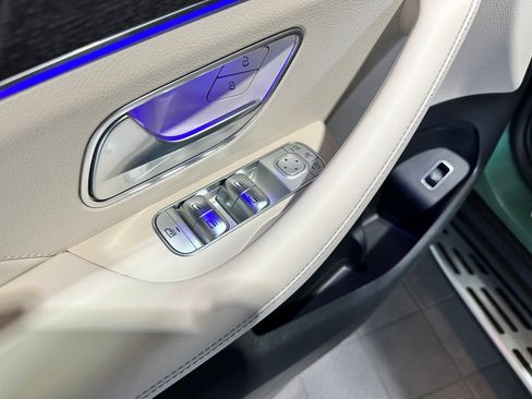 Used 2025 Mercedes-Benz GLE 53 AMG image 12