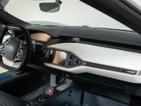 Used 2022 Ford GT RWD image 37