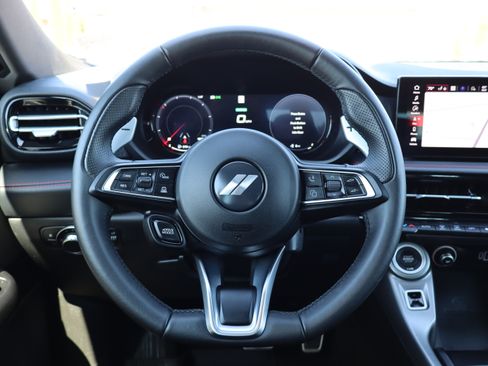 Used 2024 Dodge Hornet R/T Plus image 17