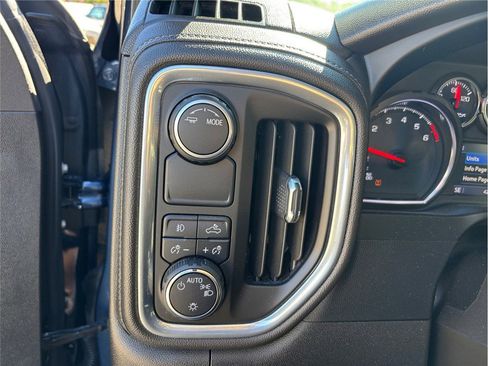 Used 2022 Chevrolet Silverado 1500 RST image 31