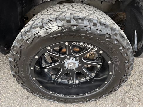 Used 2017 Nissan Titan PRO-4X image 22