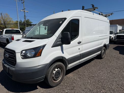 Used 2018 Ford Transit 250 image 1