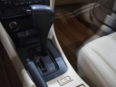 Used 1999 Toyota Solara SLE image 25