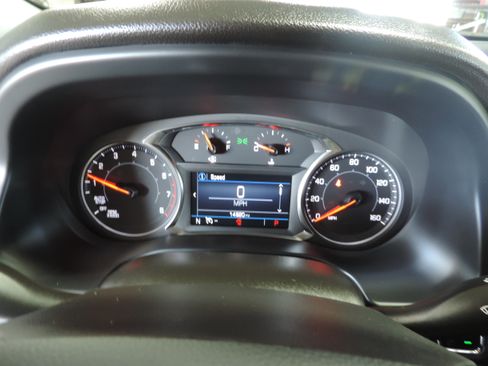 Used 2023 GMC Acadia SLE image 33